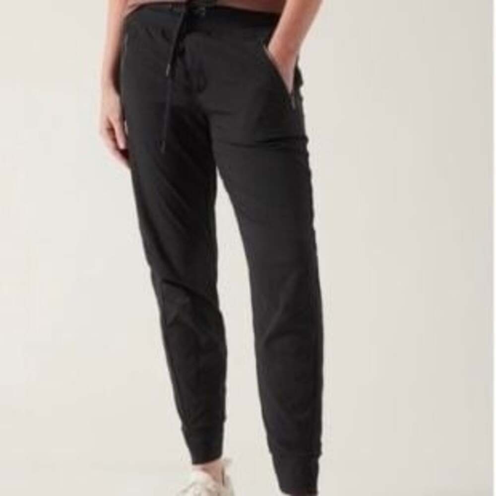 ATHLETA Trekkie North Jogger Pants Black Size 2